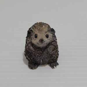 Stone Critters - Hedgehog Little SCL 042 -  1.3/4" Tall.